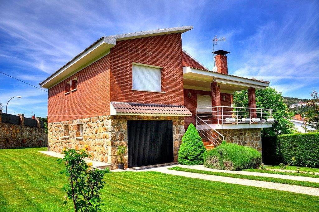 베세릴데라시에라 Casa Bellavista Becerril 빌라 외부 사진
